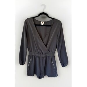 One Clothing Shorts Romper Size Small Long Sleeve Dark Gray Pockets Travel